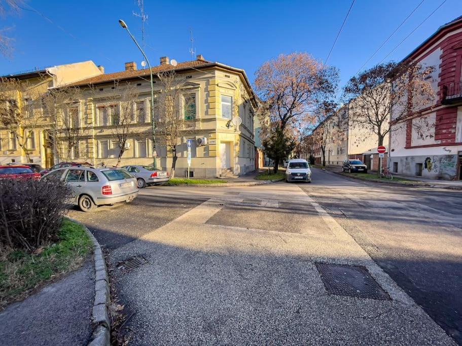 Lechner Mansion Apartment Szeged Luaran gambar